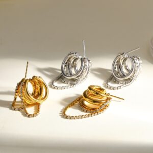 Earings with chain